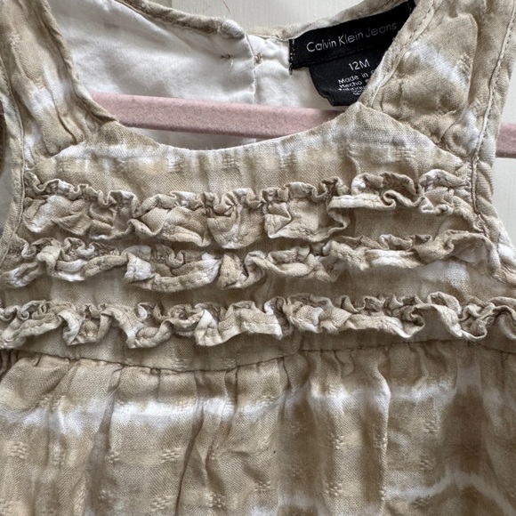 Calvin Klein Jeans 12M Girls Tan & White Sleeveless Ruffled Sundress - Picture 2 of 5